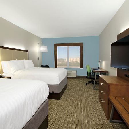 Holiday Inn Express & Suites Columbus North By Ihg Екстериор снимка